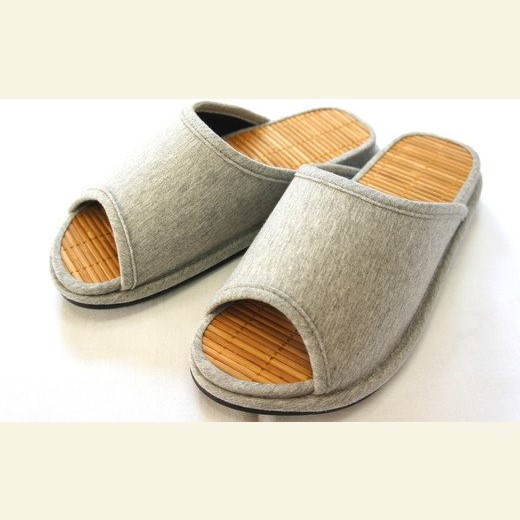 D型セノーテニット竹炭スリッパ　グレー＜紳士用Ｌサイズ（約27.5cmまで）＞　【04301-0359】