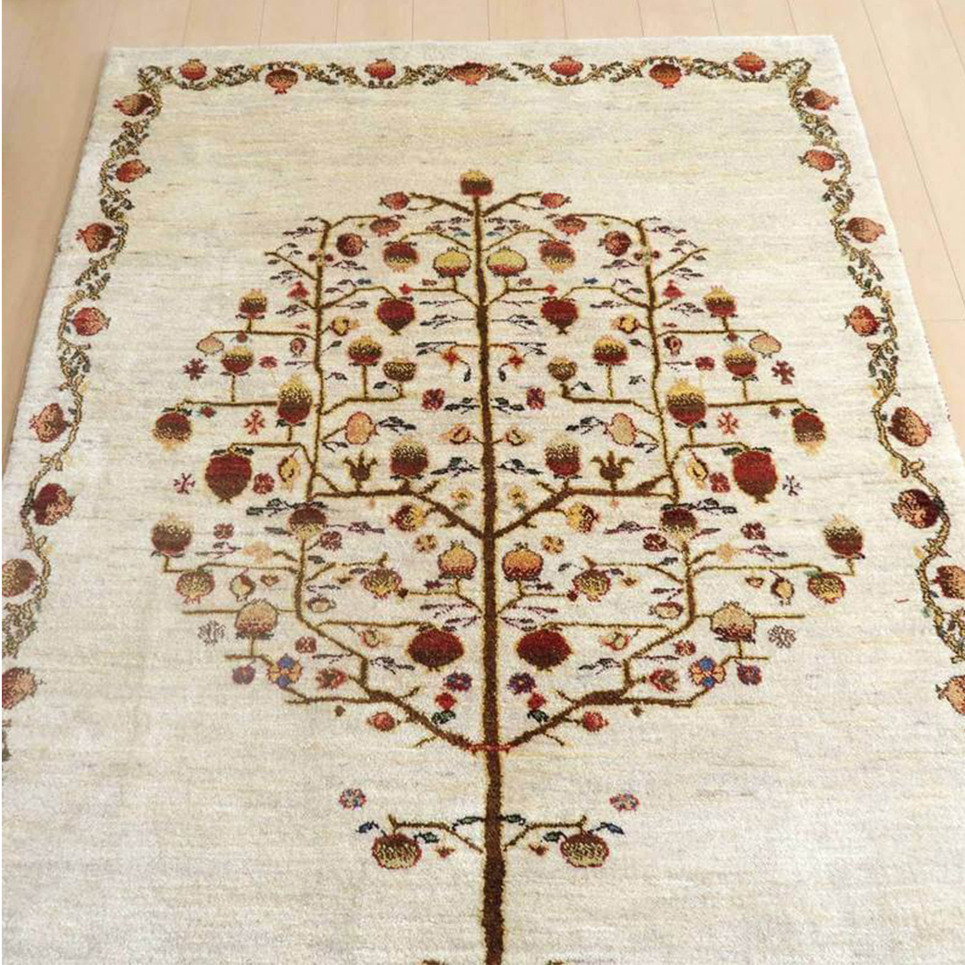 限定1品】ギャッベルリバフ 204×142cm 手織り 最高級 天然 ウール100% 草木染 リビングサイズ おしゃれ かわいい モダン ナチュラル 北欧  ラグ 絨毯 (HL-53731） マット ラグマット カーペット ギャベ 床暖房対応 ホットカーペット対応 生命の木 [BP211-NT] | 茨城県  