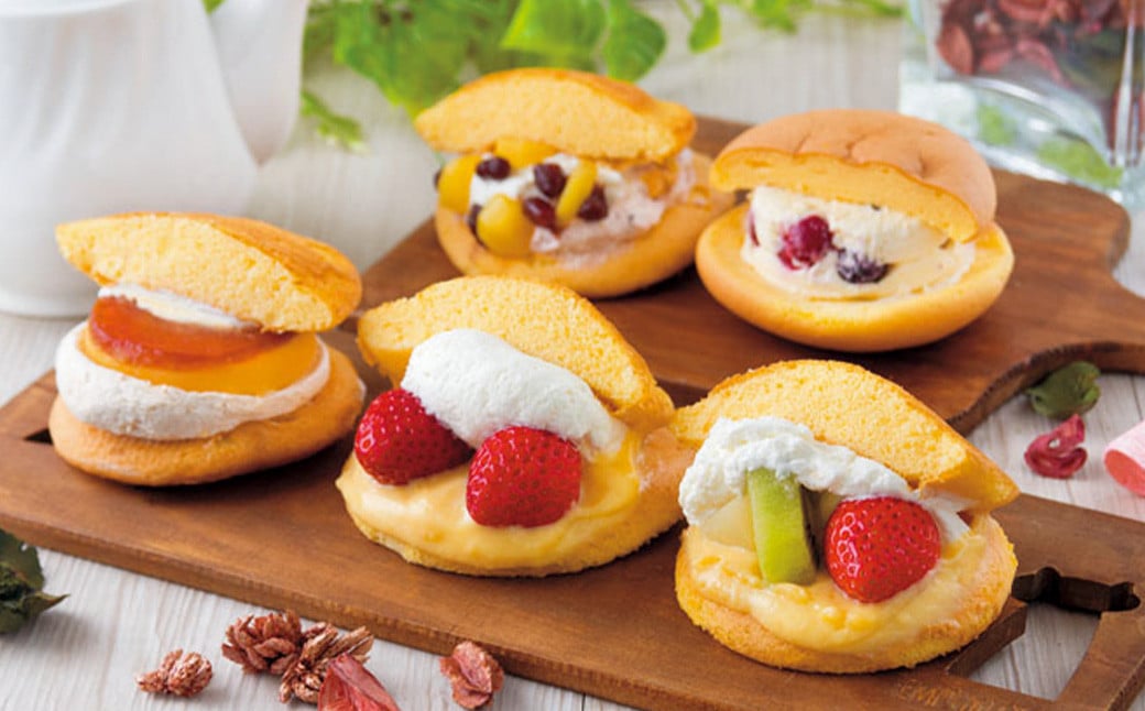 菊川さくら屋の生クリームどらやき（アソート16個） お菓子 和菓子 スイーツ 和スイーツ どら焼き 焼菓子 おやつ 生どら おまかせ 16個 冷凍