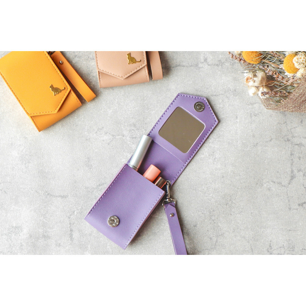 【パープル】毎日の“ときめき”を仕込めるリップケース リップクリームホルダー キーホルダーストラップ【ミラー付き・3本入る】