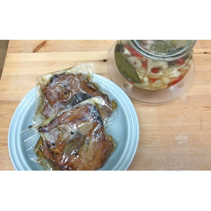 国産鶏もも肉のオーブン焼きとピクルスのセット 惣菜 