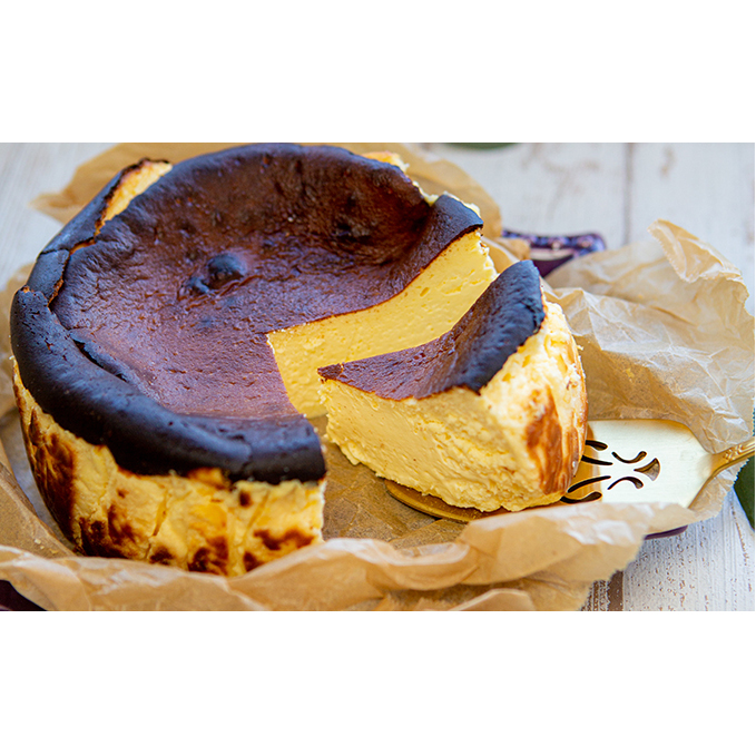 希少!とよ坊かぼちゃんのクリーミィ半熟チーズケーキ(バスク風) お菓子 洋菓子