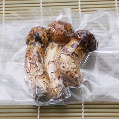 岩手県岩泉町産 冷凍岩泉まつたけ 100g×1パック【配送不可地域:離島】【1604734】