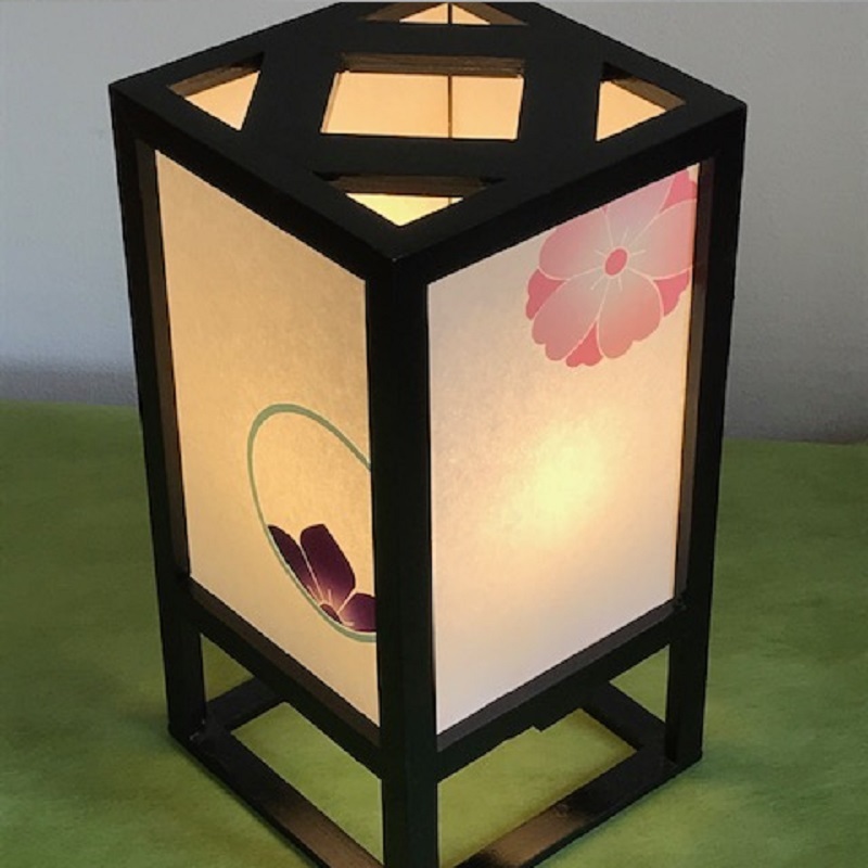 着物生地で作ったおしゃれな行灯（あんどん） のぞき紋 030D098