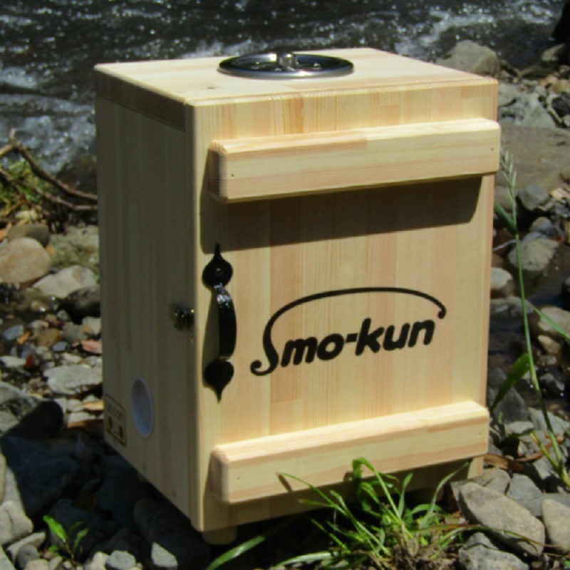 手作り木製燻製器「SMO-KUN」 099H2110