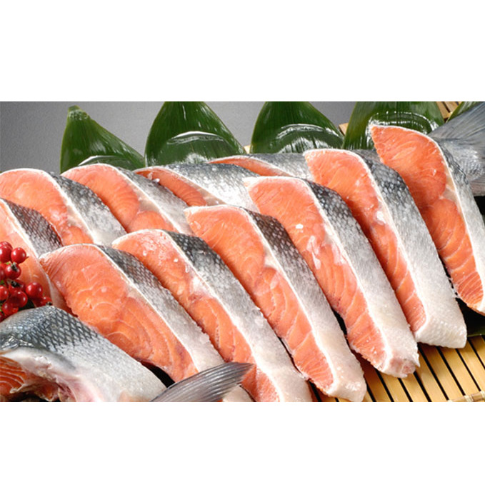 甘塩天然紅鮭半身（10～12切） 鮭 紅鮭 さけ サケ しゃけ シャケ サーモン 塩鮭 切り身 魚 海産物 魚介 魚介類 惣菜 おかず ごはんのお供 朝ごはん お弁当 冷凍 新潟 