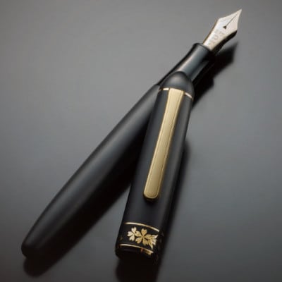 プラチナ万年筆 #3776 センチュリー 純金肥後象嵌「サクラ」 PTB-3000Z[配送不可地域:沖縄]