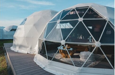 [1283]GLAMPROOK飯綱高原 グランルーク ツインドーム 《平日1泊》 宿泊券（ペア） グランピング　※お申込みは本州在住の方限定