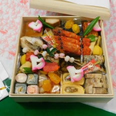 新春手作りおせち(7.5寸1段)【配送不可地域：離島・北海道・沖縄・東北・九州】【1551684】