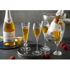 国産苺スパークリングワイン ミガキイチゴ・ムスー720ml【配送不可地域:離島】【1125793】