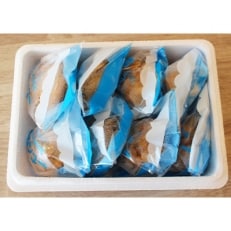 岡垣シュー(シューアイス) 8個入り×1箱【配送不可地域:離島・北海道・沖縄・東北・関東・信越、北陸・東海・近畿・中国・四国】【1091163】