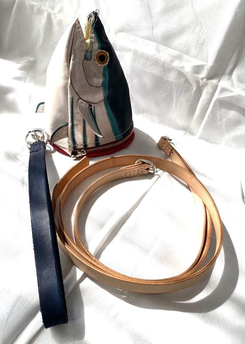 b117-001　まるでカツオのかしら財布