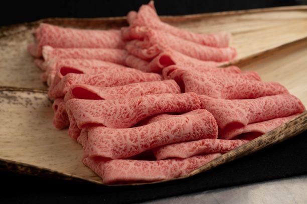 〈内山肉店〉雪温貯蔵にいがた和牛 みすじしゃぶしゃぶ用600gx2【高島屋 選定品】