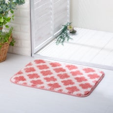 コスモトロンで作った人気のモロッカン柄吸水速乾バスマット縦50cm×横70cmピンク【1305930】