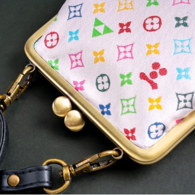 スマホケース　モノグラム柄(淡いピンクバージョン)【1629645】