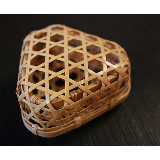 【一点ずつ手作り】自然素材にこだわったおにぎり籠 工芸品 雑貨 かご カゴ 日用品