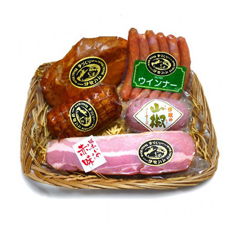 ハム 伊吹の味わいハム セット ボンレスハム 山椒 ソーセージ ウィンナー ウインナー ベーコン スモーク チキン 詰め合わせ ギフト キャンプ BBQ 肉 お肉 豚 豚肉 鶏 鶏肉 燻製 食べ比べ おつまみ 国産 箱入り 熨斗 