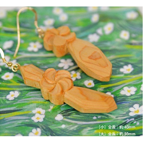 幾木　木彫アクセサリー　梅花藻 ピアス ファッション 