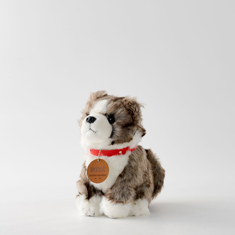 65P7306 秋田犬虎毛ぬいぐるみ　座りＭサイズ