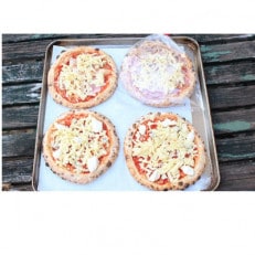 本場のナポリpizzaをご家庭でお楽しみください。 石薪窯焼きたて天然酵母ナポリpizza【配送不可地域:離島】【1506290】