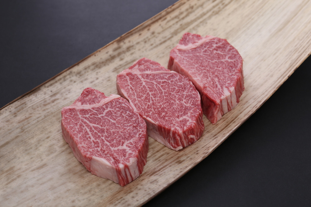 [近江牛]厳選フィレステーキ 150g×5 黒毛和牛 和牛 国産 近江牛 ブランド牛 ギフト 和牛 近江牛 プレゼント AC-D01 安田牧場