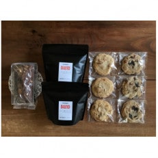 【自家焙煎珈琲】中煎り豆400gと手作りフルーツケーキ・アメリカンクッキー詰め合わせ【1277424】