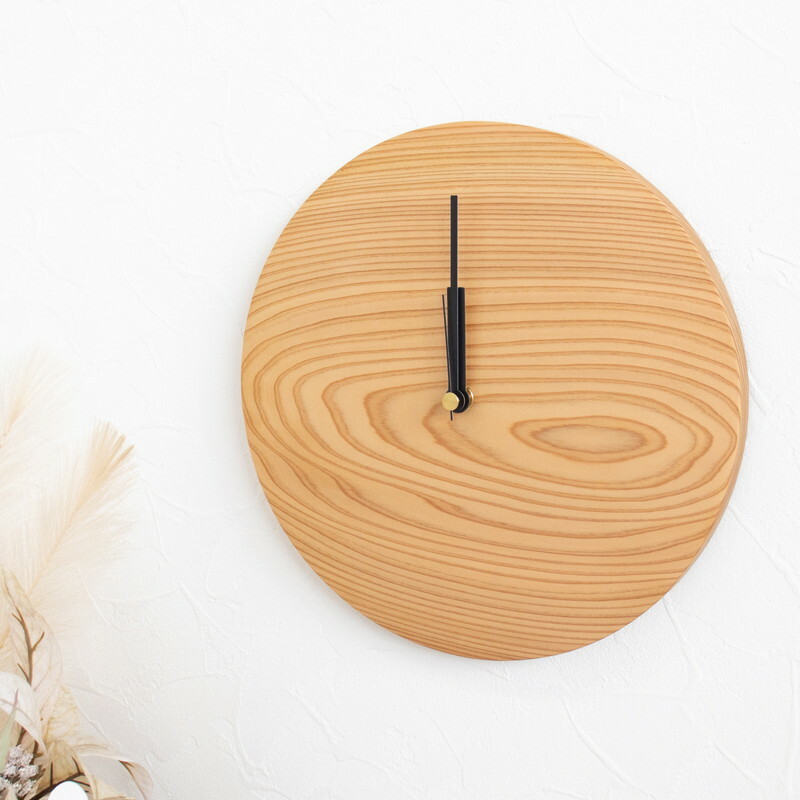 Wooden clock 木の時計(秋田杉) インテリア シンプル 丸型 掛け時計 木のぬくもり ナチュラル リビング 寝室 店舗 お店