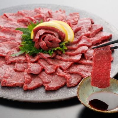 【熊本と畜】桜屋 上赤身馬刺し 300g【専用醤油付き150ml】(水上村)【配送不可地域:離島】【1619198】