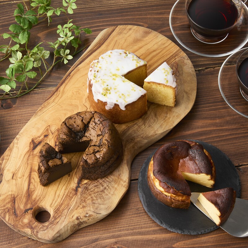 名古屋コーチンの卵を使用したバスクチーズケーキ&レモンパウンドケーキ&ほうじ茶ショコラセット [057M17]