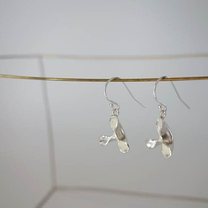 【金工】辻占ピアス