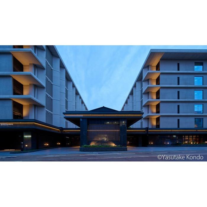 【THE HOTEL SANRAKU KANAZAWA 】平休日1泊朝食付 ペア宿泊券《スイートツイン》