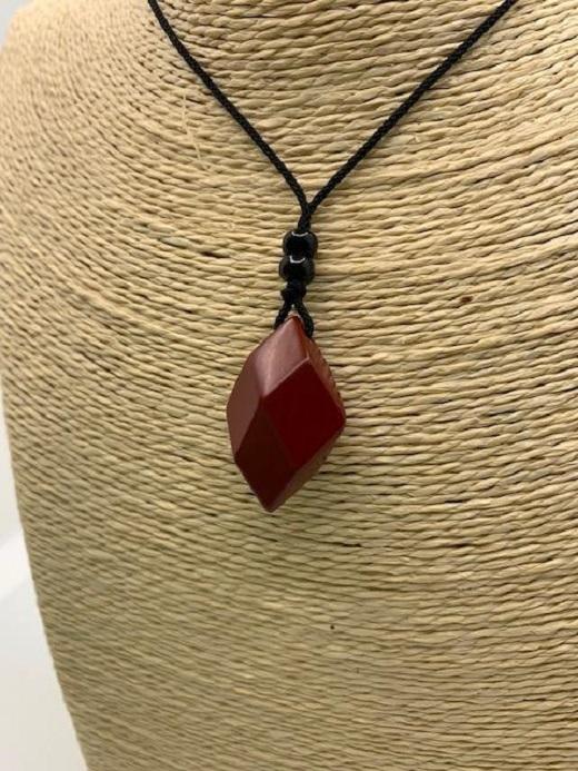 鎌倉彫ペンダント　 朱