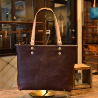 ハンドメイド レザートートバッグ・名入れ可能【CC05W】