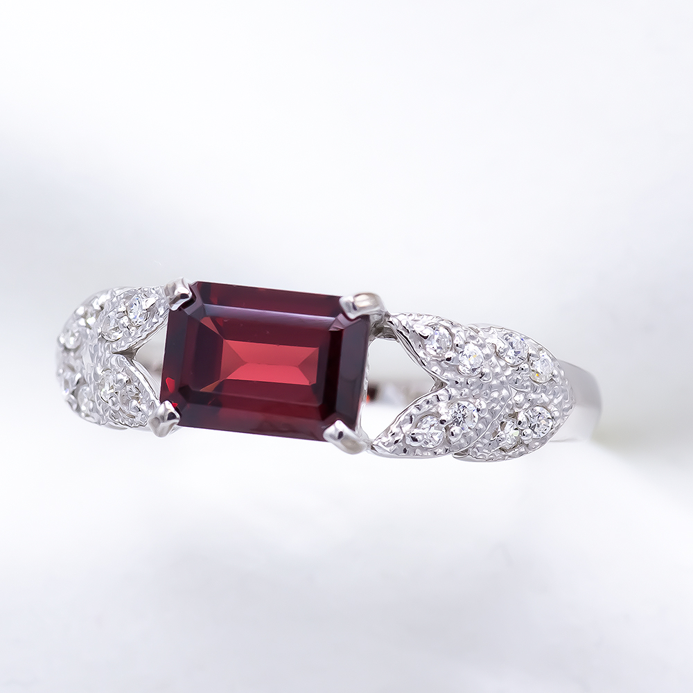 ガーネット リング 1.0ct K10WG (14421)BR-16 [山梨 指輪 ガーネット ゴールド ジュエリー]