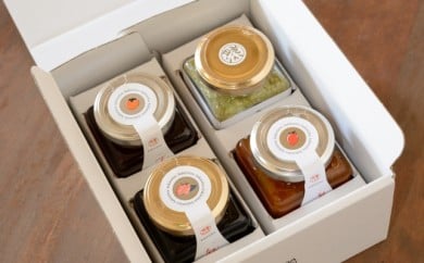 『無農薬・甲州百匁の柿蜜・柿の葉茶』ギフトパッケージ F-901