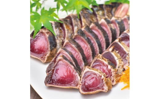 黄金藁焼き一本釣り戻り 鰹 タタキ 1kgと藻塩(5パック)のセット / 鰹 カツオ 魚介 たたき ※離島への配送不可 【nks209-r-s1-B】