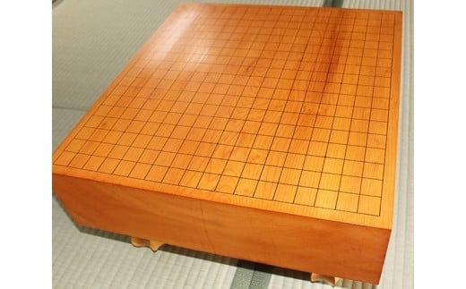 本榧碁盤　足付 木製 天然木 台 基盤 家庭用 工芸品 贈答 カヤ 国産 ギフト U01006