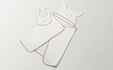 009_5009 コットンベビー フード付きおくるみ+スタイセット(ピンク)