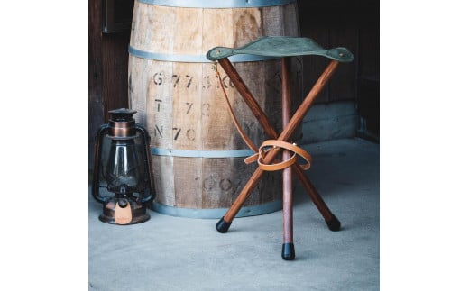 革と木のハンティングチェア：ハイタイプ【グリーン】【本革　タンニンなめし　イタリアンレザー】