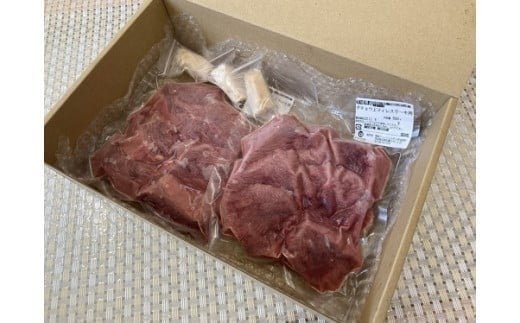 ダチョウ 上フィレ肉 ステーキ用 1kg ダチョウ肉 赤身肉 ヘルシー 低脂肪 低カロリー 高たんぱく質 鉄分 豊富 真空パック 上質 抗生物質不使用 成長ホルモン不使用 国産 ダイエット 健康志向 グルメ ギフト 産地直送 (C05-007)
