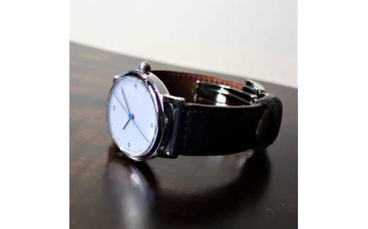 ＜腕時計 機械式＞SPQR 20周年　五十嵐 威暢デザイン（文字盤ホワイト）【腕時計 時計 ブランド SPQR スポール メンズ レディース 男女兼用 ギフト プレゼント 贈り物 ホワイト 白 機械式 スケルトン構造 レザーシート革 ブラック 黒】