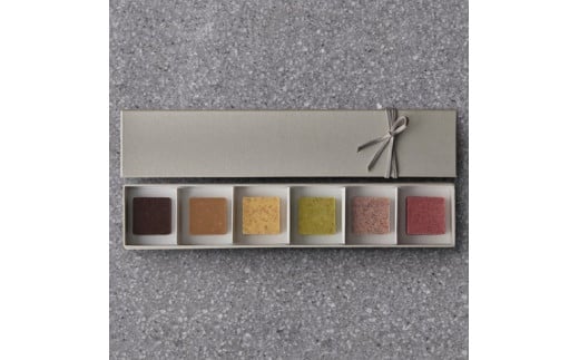 PATISSERIE ASAKO IWAYANAGI プレミアム塩ショコラ 6個入り詰合せ【スイーツ デザート 洋菓子 チョコ お取り寄せ グルメ ギフト プレゼント 贈り物 誕生日 記念日 お祝い 東京都 世田谷区】