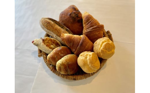 【salut!!】　パンセット　（1～9月の発送商品です）パン パンセット セット 詰め合わせ 菓子パン おやつ クロワッサン 人気 人気パン ギフト 冷凍 贈り物