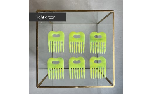 アクリル製 ヘアコーム light green(ライトグリーン) ヘアアクセサリー eME tayu
