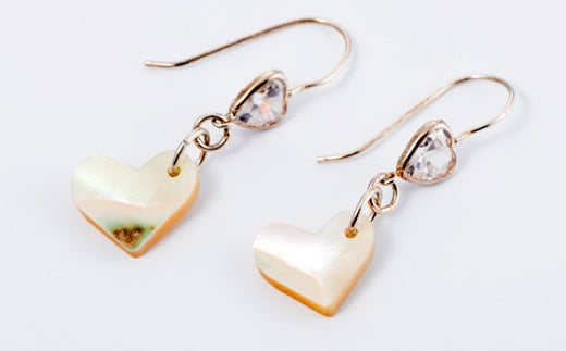 悠ヶ風の夜光貝 < シルバーハートピアス >|沖縄 那覇市 ファッション アクセサリー ストラップ 夜光貝 手作り