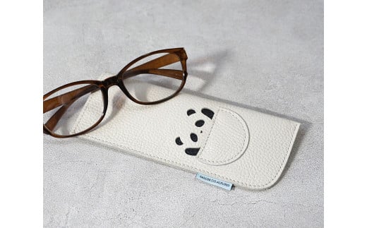 016ー006 サロンドアルファードのパンダ眼鏡ケース17181a-pan