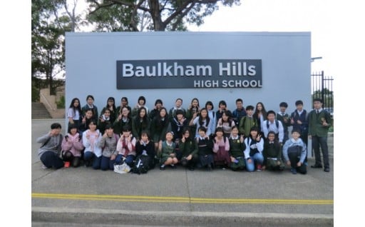 ２．中学生の海外派遣及び小・中学校へのALT配置に関する事業