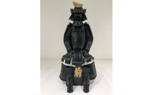 TS1-902 黒糸威縦矧二枚胴具足