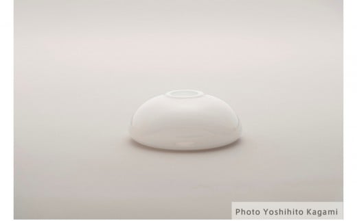 【スノー】フィンランド人デザイナーと群馬県のものづくりのコラボレーションから生まれた花瓶「ソフトベース」スモールサイズ