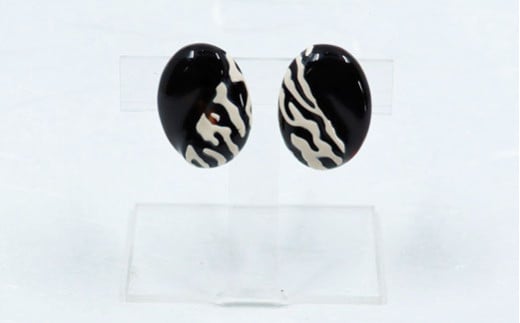 FF-6.【奈良べっ甲】水もく文様のイヤリング